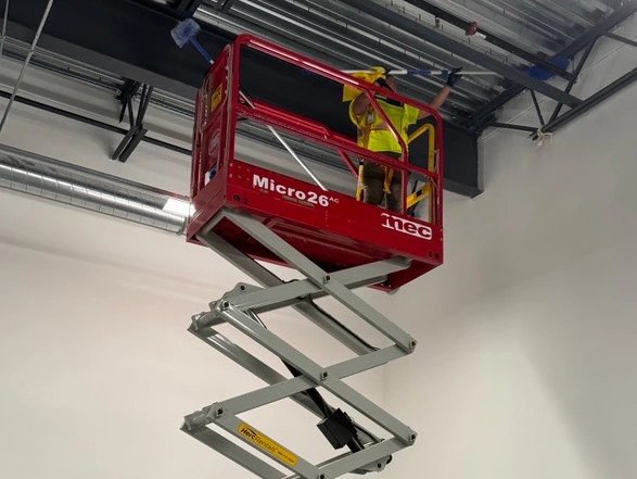 Scissor Lift 2